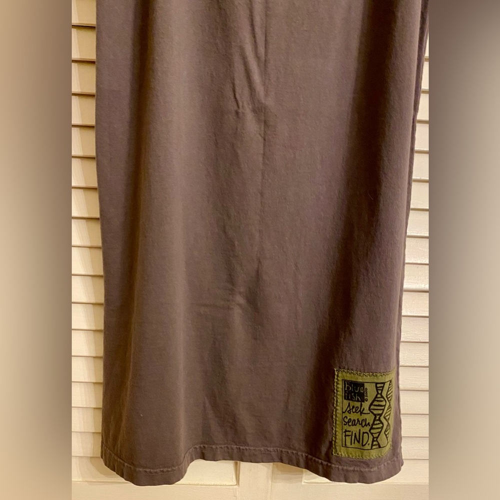 Blue Fish Gray Straight Skirt w Cityscape Art - Picture 7 of 8